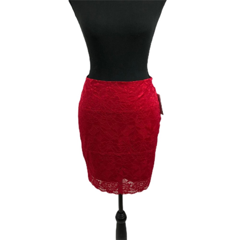 NWT - Mini Skirt - Red - size S